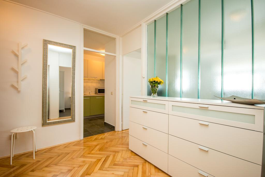 Hendrix Bridge Apartment Zagreb Bagian luar foto