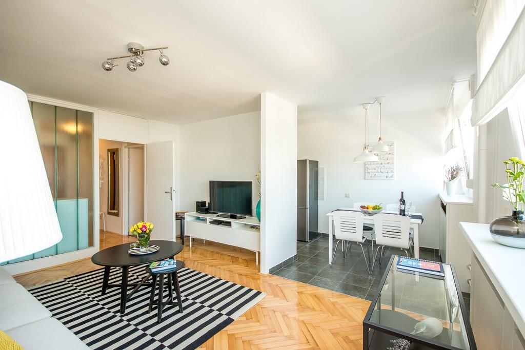 Hendrix Bridge Apartment Zagreb Bagian luar foto